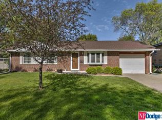 2924 S 135th St, Omaha, NE 68144