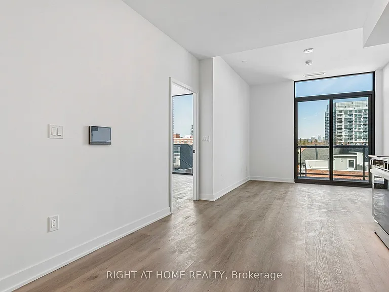 2075 Lakeshore Rd #402 — Photo 17