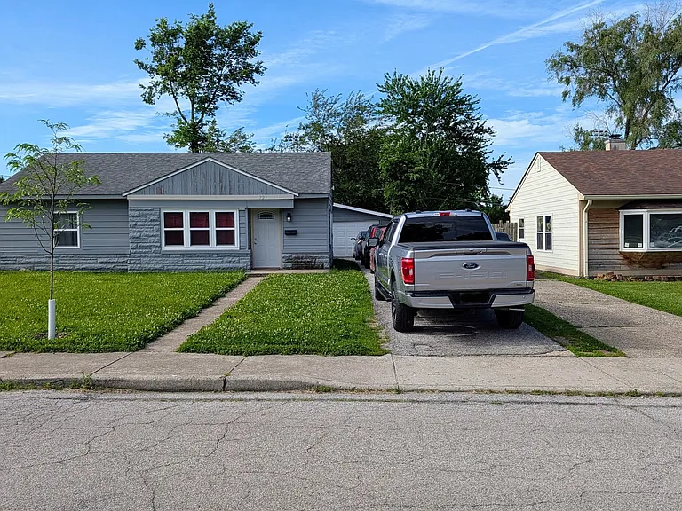 727 Drake St — Photo 5