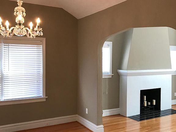 5th image of 7311 Pershing Ave APT 2E