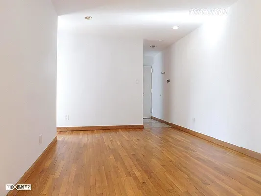 Rented by Corcoran | media 32