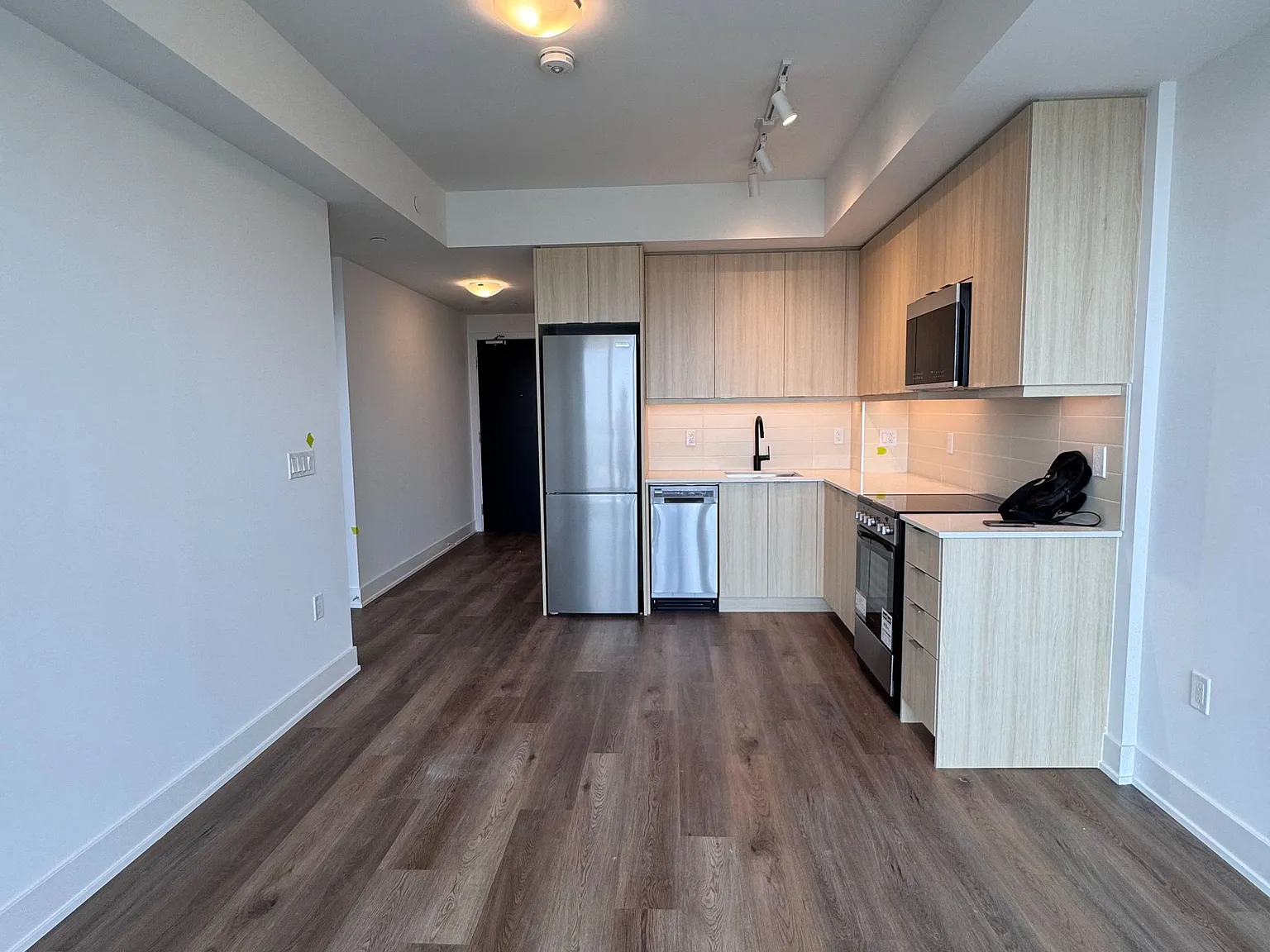 1 bed, $2,250 — Photo 4