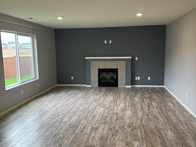 9291 Fairybell St SE — Photo 4