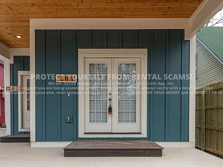 886 S Hill Ave #101 — Photo 2