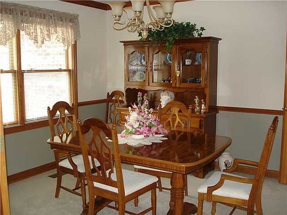 4th image of 1614 Danaher St