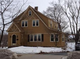 114 Forest St, Worcester, MA 01609