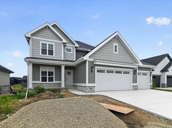 906 Travis Larson, Waunakee, WI 53597