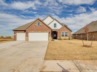 4938 Deerfield Ave, Enid, OK 73703