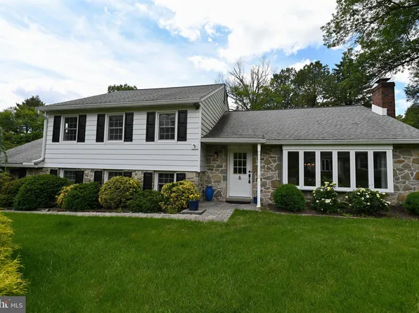 13 Pembroke Dr, Media, PA 19063