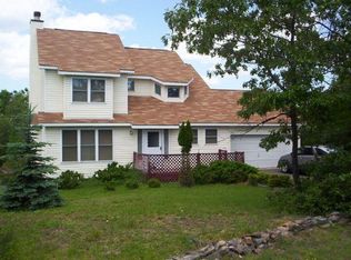 2356 Candlewood Ln, Blakeslee, PA 18610