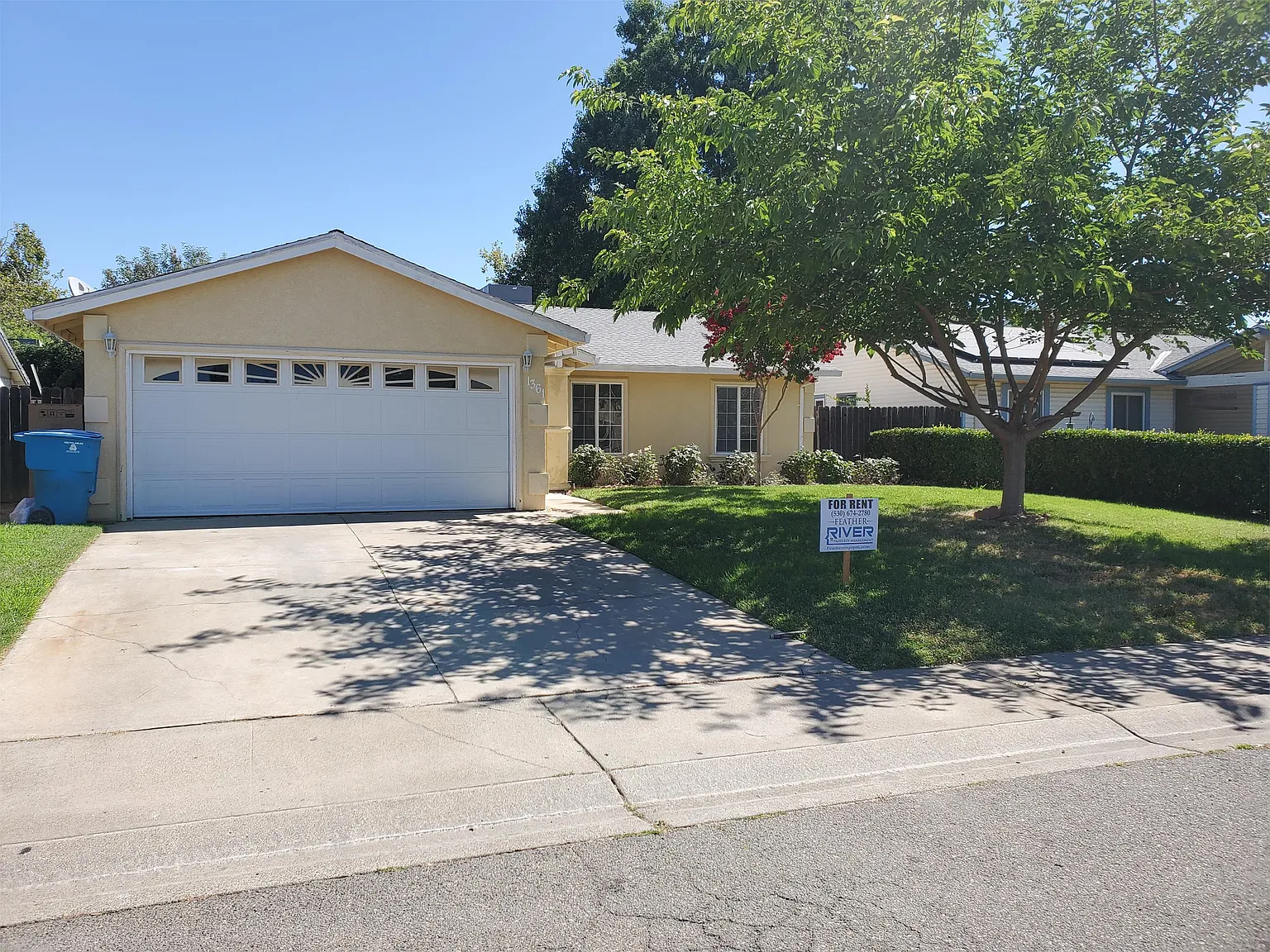 1361 Val Dr photo 1