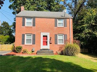 525 Wildwood Ave, New Castle, PA 16105