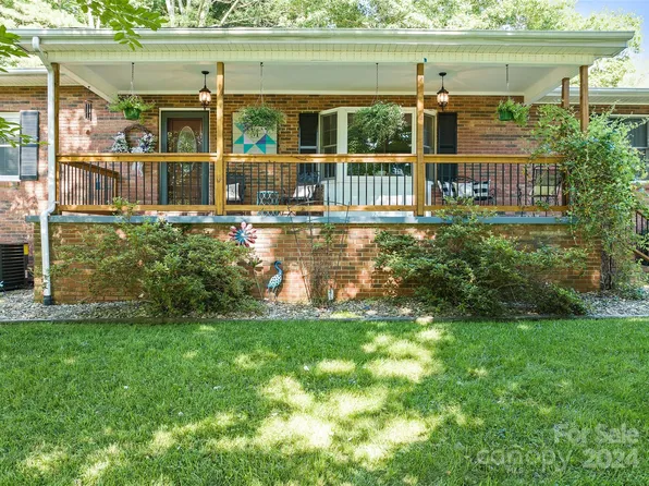 244 Gateway St, Waynesville, NC 28785
