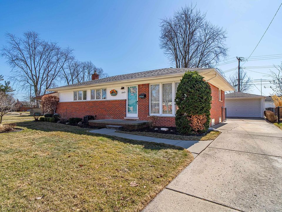 1st image of 32471 Grinsell Dr