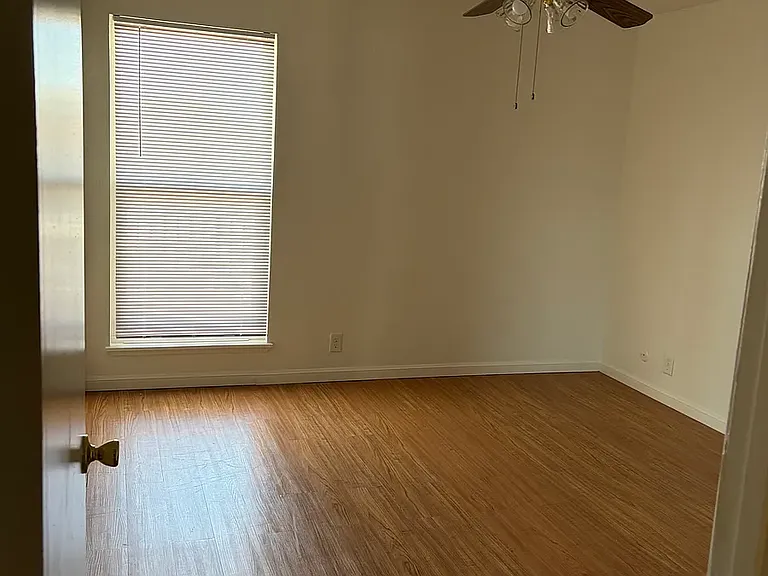 1851 Harrison St #8 — Photo 6
