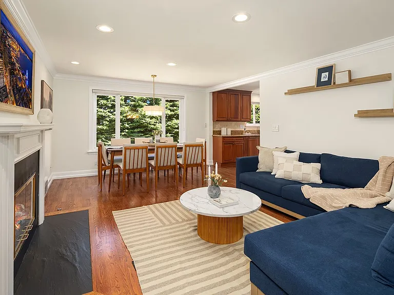 3920 W Barrett St — Photo 6