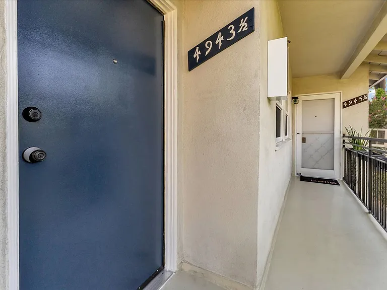 4943 Coldwater Canyon Ave — Photo 4