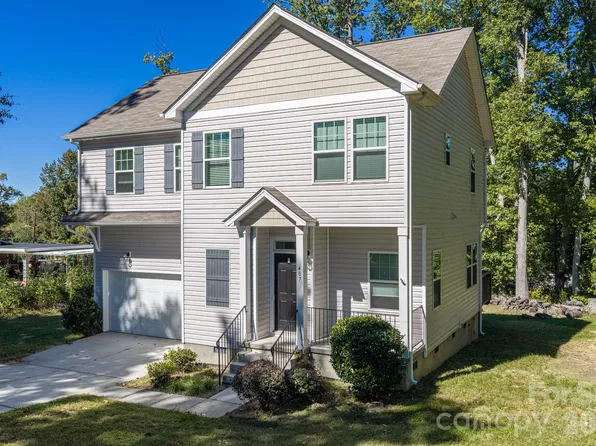 407 Farris Dr, Cherryville, NC 28021
