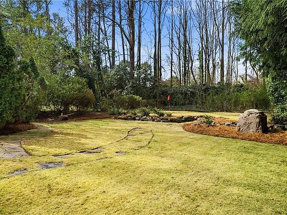 2nd image of 1349 Murdock Rd