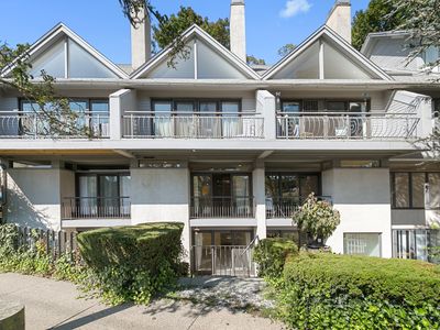 8 Front Street #D, New Haven, CT, 06513