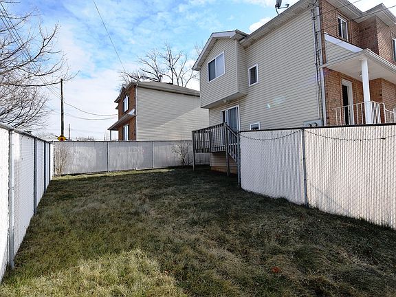 3rd image of 297 Kell Ave