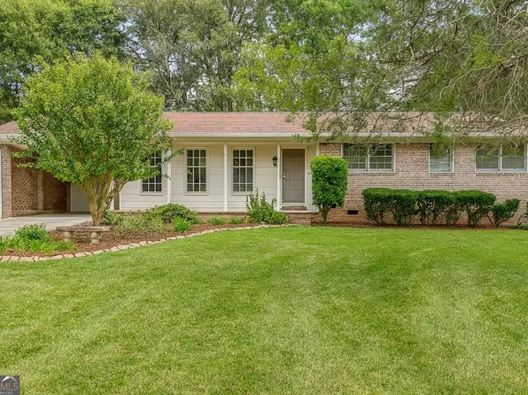 112 Fairway Dr, Valley, AL 36854