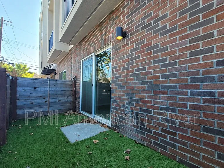 3348 S St — Photo 16