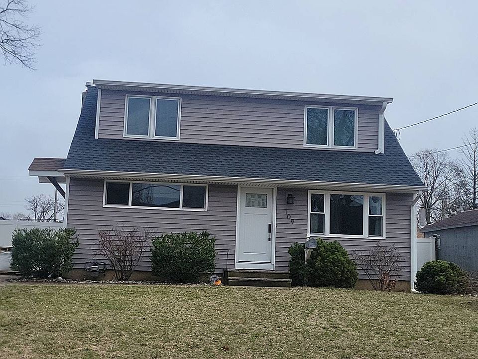 1st image of 109 Roosevelt Dr