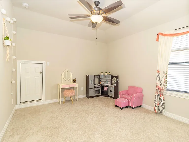 3010 Flora Manor Dr — Photo 23