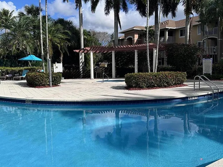 6482 Emerald Dunes Dr #301 — Photo 8