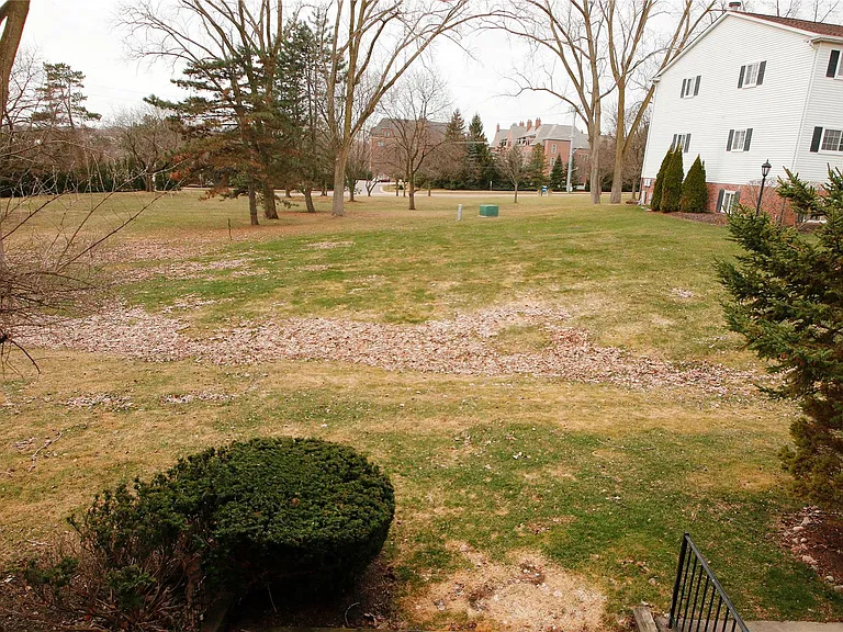 480 Baldwin Ave #20 — Photo 9