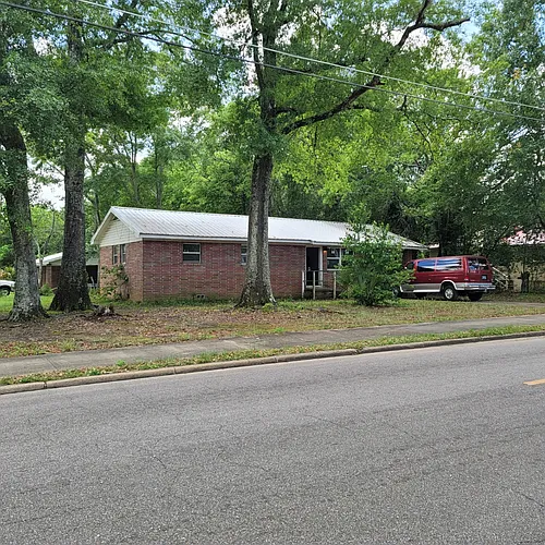 408 E Lafayette St Photo 1