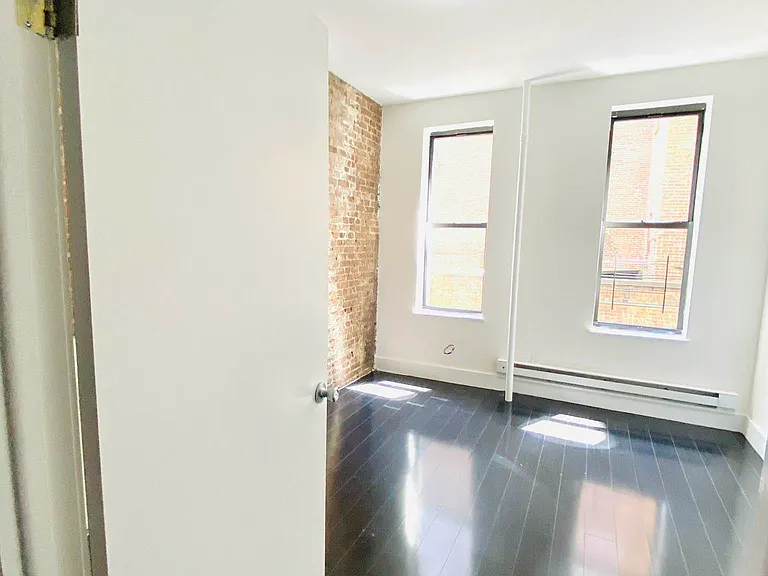 640 10th Ave #2N — Photo 6