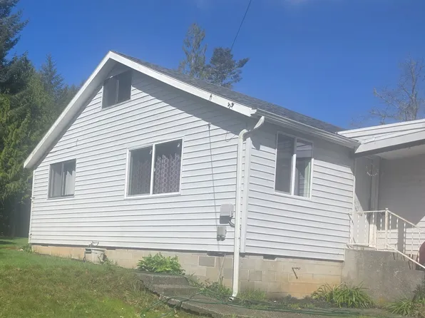 94819 Shelley Ln, Coquille, OR 97423