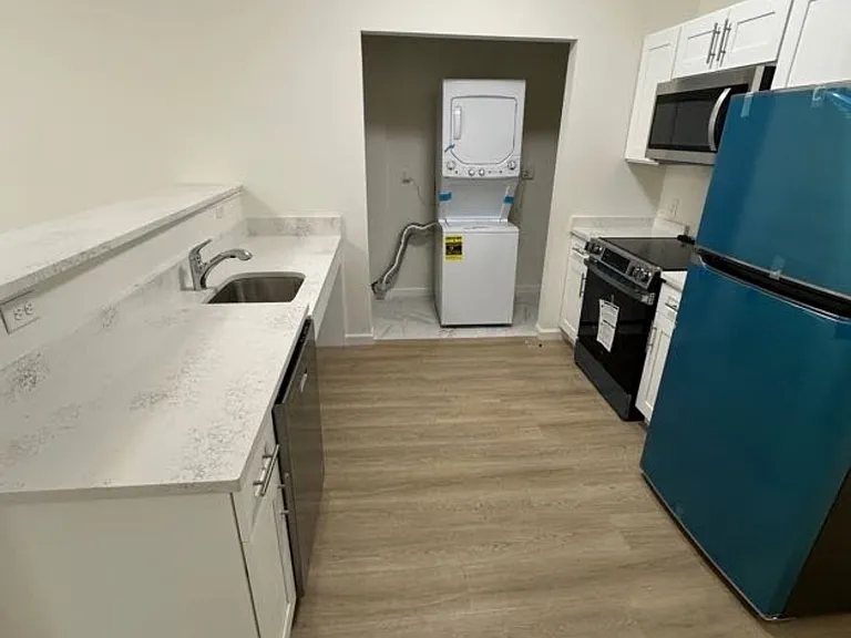 1269 Main St #10B — Photo 6