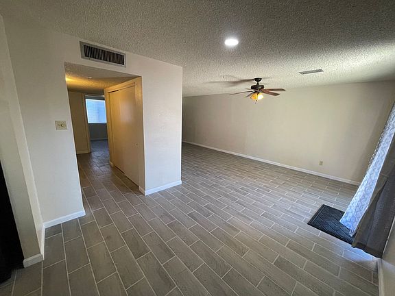 5th image of 2490 W Yowell Ct Unit 61