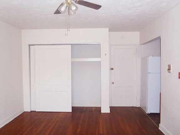 4th image of 332 Ludlow Ave #3405-201