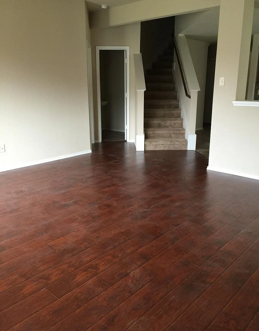5 bed, 3.5 bath, 2342 sqft, $2,000 — Photo 4