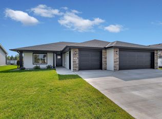 76 Meadow Ln, Cold Spring, MN 56320