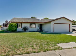 2882 Starlight Blvd, Redding, CA 96001