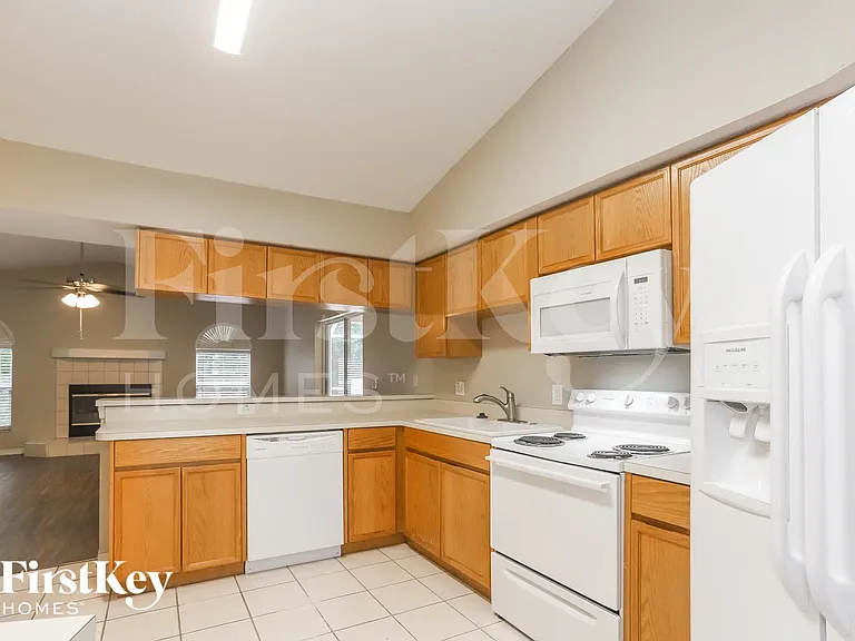 4411 Blantyre Pl — Photo 4