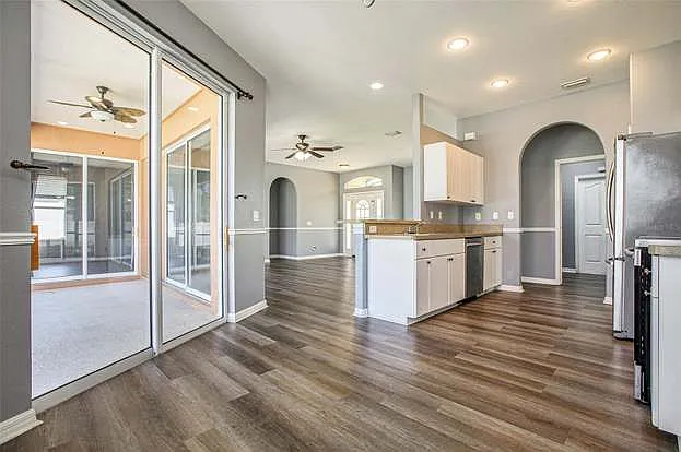 1858 Norvell Ave — Photo 68