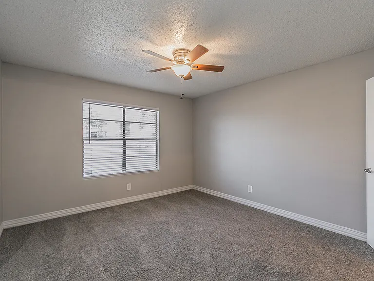 Riata Park Apartments — Photo 46