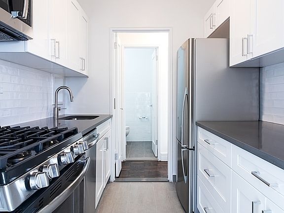 4th image of 185 E 85th St APT 22F