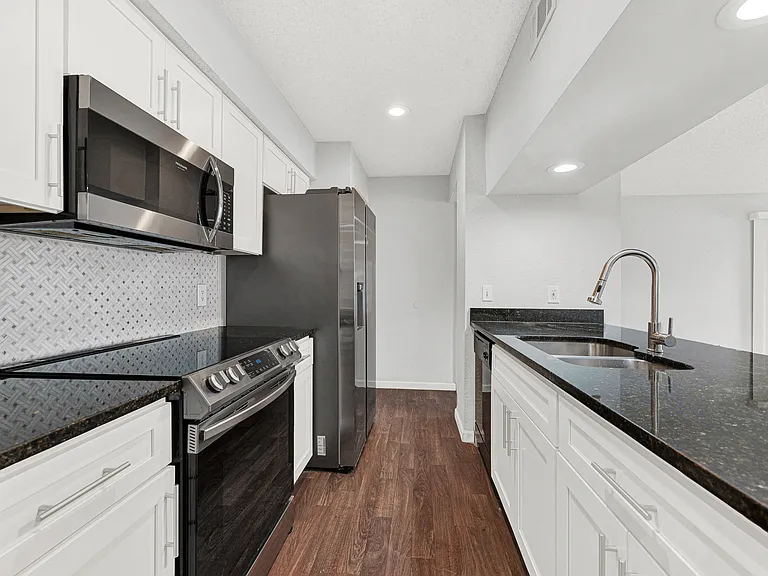 12480 Abrams Rd #705 — Photo 17
