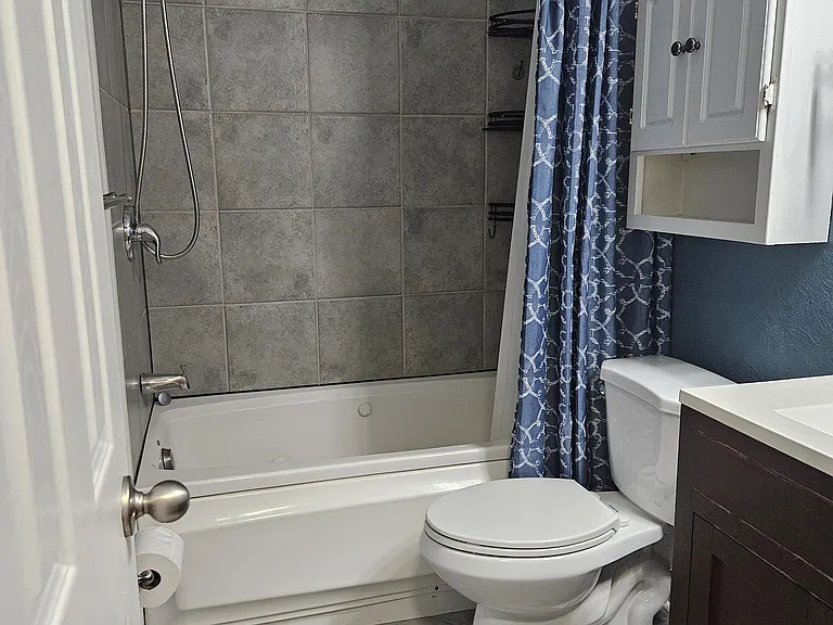 Bathroom with jetted tub