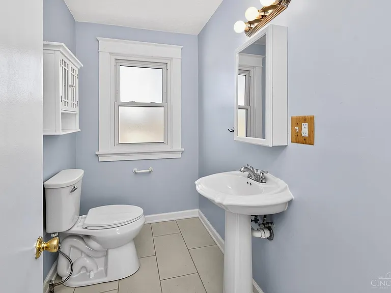 1007 W Loveland Ave — Photo 21