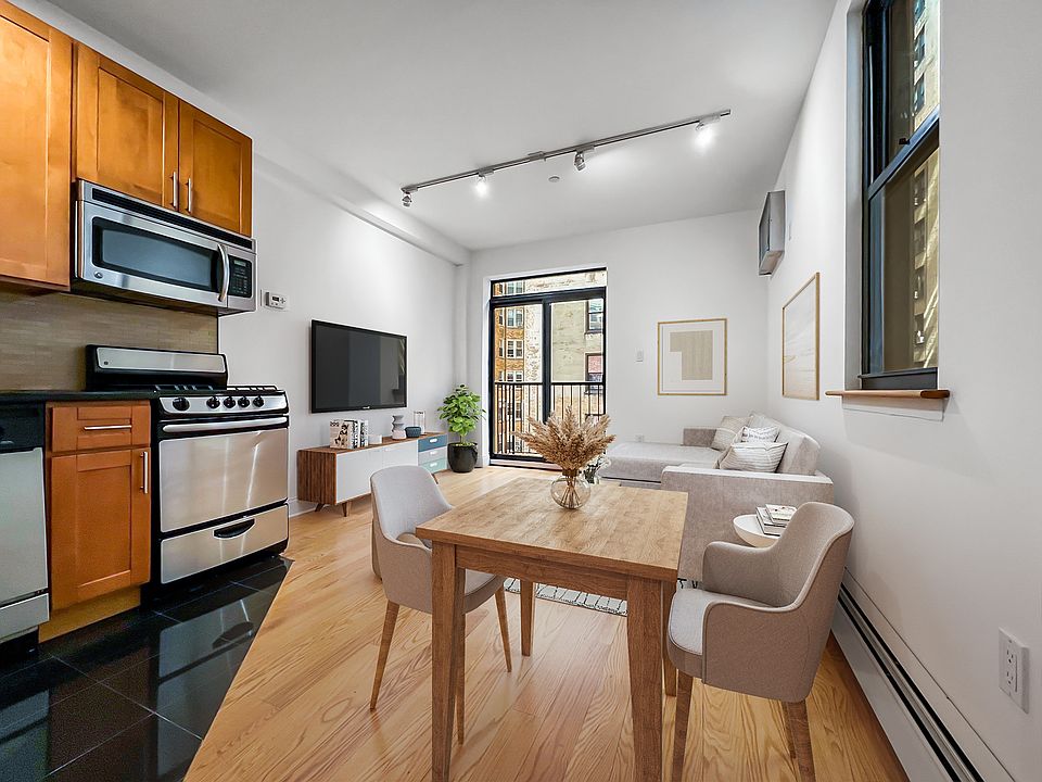 2nd image of 250 W 105th St APT 7E