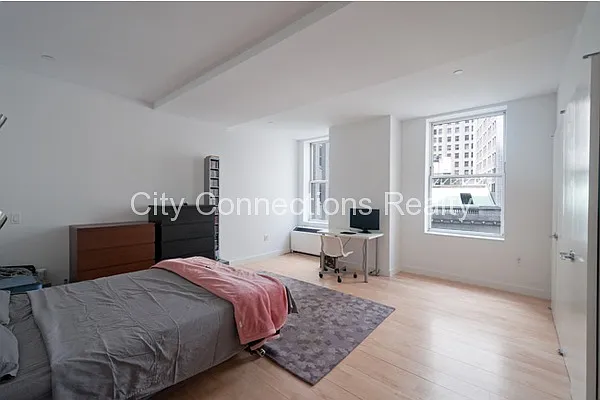 Rented by City Connections Realty | media 32