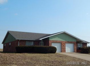708 Country Club Dr, Red Bud, IL 62278